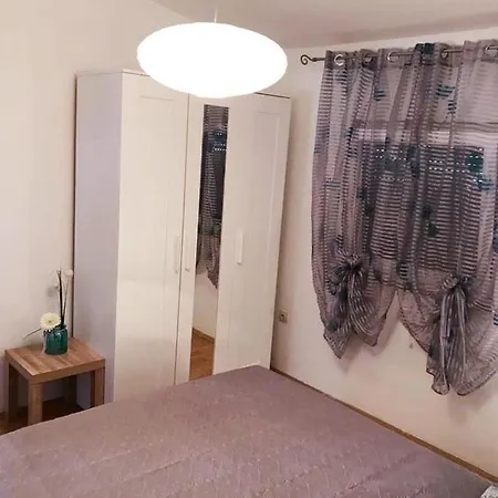 Lila Apartment