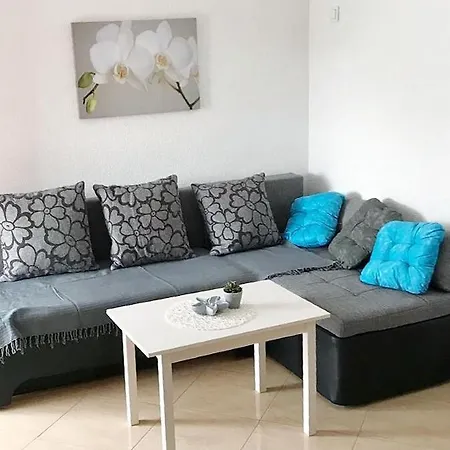 Apartment Lila